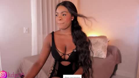 Snapshot of shannol_ryan chatting on March 10, 12:59 am Shannol online show from March 10, 12:59 am