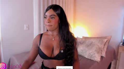 Snapshot of shannol_ryan chatting on March 24, 12:48 am Shannol online show from March 24, 12:48 am