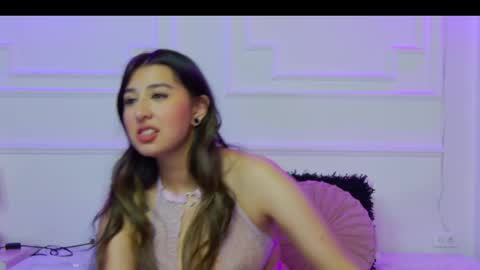 Snapshot of shannonbannks chatting on May 31, 5:31 pm ShannonBannks online show from May 31, 5:31 pm