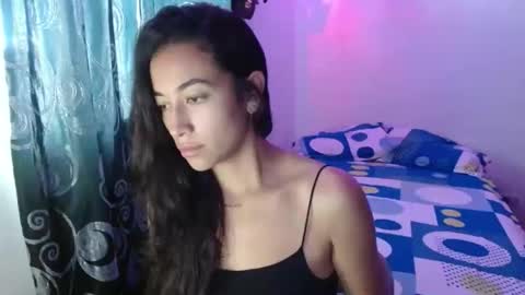 Snapshot of shantal_d03 chatting on November 18, 6:56 pm shantal_d03 online show from November 18, 6:56 pm