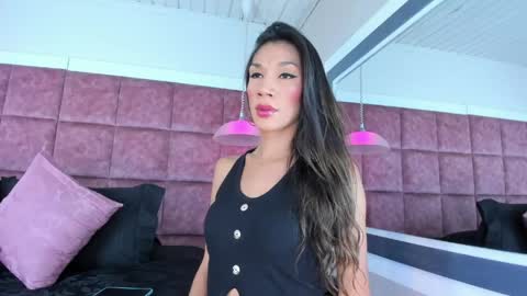 Snapshot of shantal_ferrer3 chatting on May 31, 12:19 am shantal_ferrer3 online show from May 31, 12:19 am