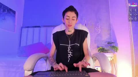 Shantal online show from May 29, 1:42 pm