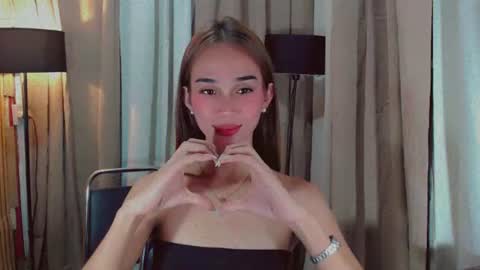 Snapshot of shantallfuckdoll chatting on July 7, 11:14 am shantallfuckdoll online show from July 7, 11:14 am