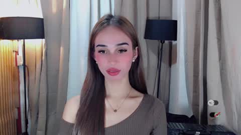 Snapshot of shantallfuckdoll chatting on July 11, 7:27 pm shantallfuckdoll online show from July 11, 7:27 pm