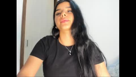 Snapshot of shara_jones chatting on February 18, 5:53 am Sara online show from February 18, 5:53 am