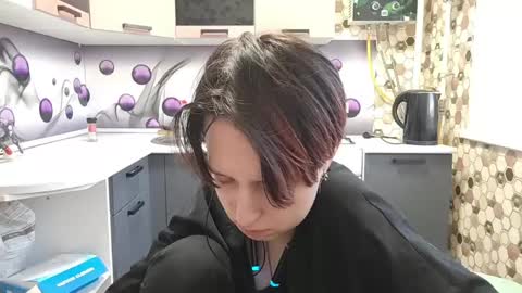 Snapshot of sharleenyodis chatting on June 10, 5:12 pm Sara online show from June 10, 5:12 pm