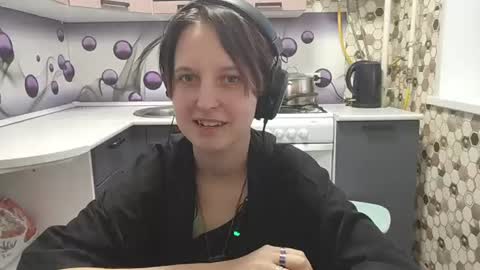 Snapshot of sharleenyodis chatting on June 27, 5:40 pm Sara online show from June 27, 5:40 pm