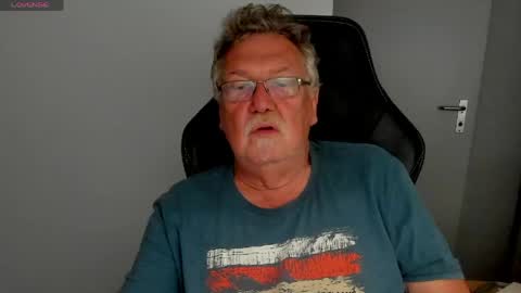 sharlots_pet online show from May 23, 10:36 pm