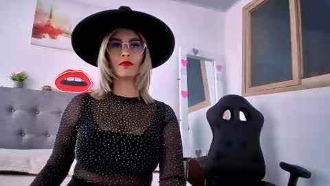 sharlott_3 online show from February 6, 1:47 pm