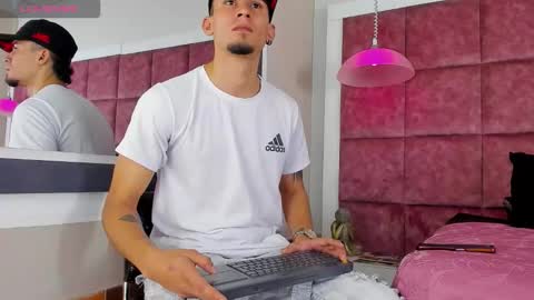 Sharon  Tyga online show from January 18, 3:16 pm