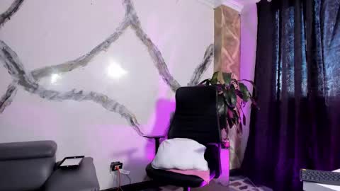 sharonqueen1_ online show from September 9, 5:56 pm