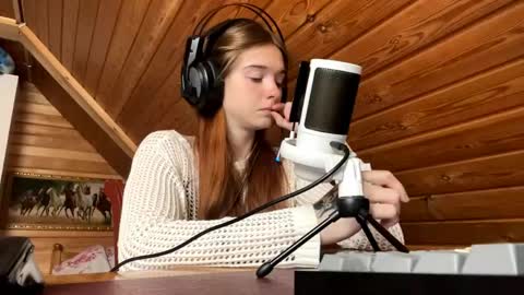 Snapshot of shavonflosi chatting on May 25, 5:13 am Maria online show from May 25, 5:13 am