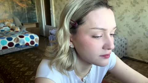 Snapshot of shawandamisemer chatting on May 16, 6:21 am Lilith online show from May 16, 6:21 am