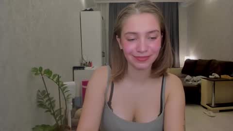 Snapshot of shawty__mariaa chatting on October 3, 1:30 pm shawty__mariaa online show from October 3, 1:30 pm