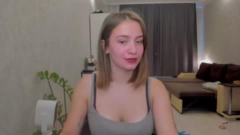Snapshot of shawty__mariaa chatting on October 5, 11:19 am shawty__mariaa online show from October 5, 11:19 am