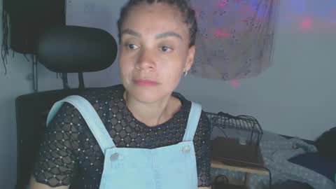 Shayna online show from February 15, 11:45 pm