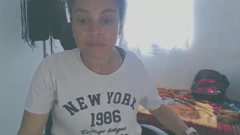 Snapshot of shayna_cute chatting on March 22, 8:12 pm Shayna online show from March 22, 8:12 pm