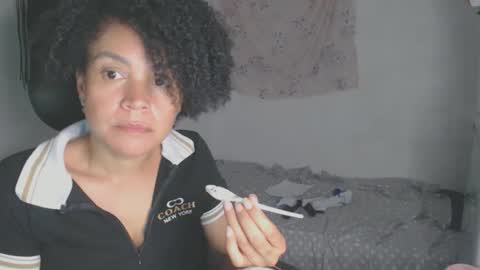 Snapshot of shayna_cute chatting on April 19, 12:11 am Shayna online show from April 19, 12:11 am