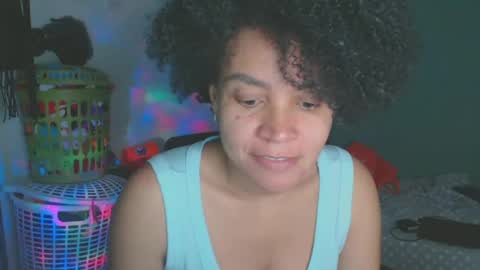 Snapshot of shayna_cute chatting on June 16, 12:13 am Shayna online show from June 16, 12:13 am
