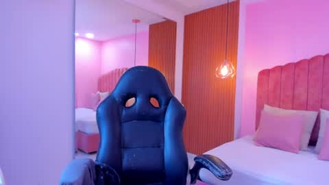 shayra_alina online show from July 23, 9:46 pm