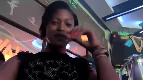 Snapshot of shazbully chatting on December 27, 8:39 pm shazbully online show from December 27, 8:39 pm