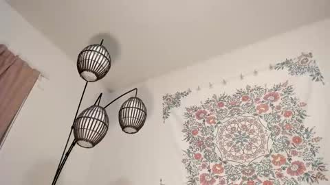 Snapshot of sheaababy chatting on March 1, 7:32 am Secret Shea online show from March 1, 7:32 am