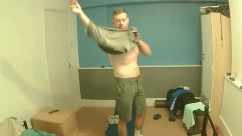 Snapshot of sheajay33 chatting on December 3, 7:10 am Sheajay online show from December 3, 7:10 am