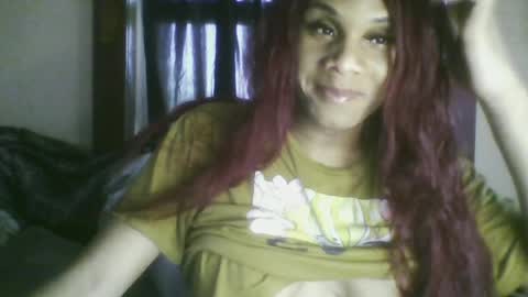 Snapshot of shecold23 chatting on July 2, 10:05 pm Ts amelia badd online show from July 2, 10:05 pm