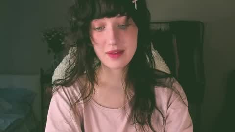 Snapshot of sheeny_shy chatting on June 1, 4:41 pm Chiara online show from June 1, 4:41 pm