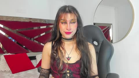 Snapshot of shegoblake chatting on February 3, 12:04 am Shego  online show from February 3, 12:04 am