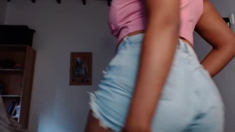 Snapshot of sheilamakano70 chatting on December 6, 10:30 pm Sheila Makano online show from December 6, 10:30 pm