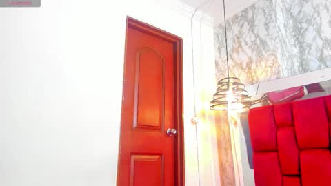 sheilly_brown online show from December 3, 7:23 pm