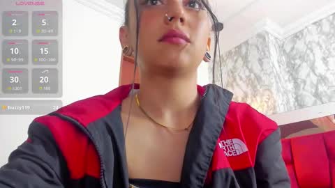 sheilly_brown online show from December 5, 8:27 pm