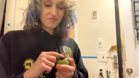 Shelby holes online show from October 10, 12:04 pm