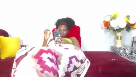 Snapshot of shelia420715 chatting on October 25, 9:31 pm shelia420715 online show from October 25, 9:31 pm