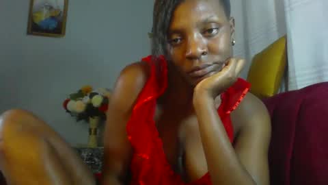 Snapshot of shelia420715 chatting on November 5, 6:30 pm shelia420715 online show from November 5, 6:30 pm