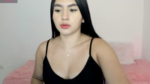 Snapshot of shelly_rohades chatting on July 2, 2:11 am online show from July 2, 2:11 am