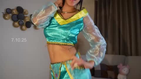 Snapshot of shena_nomy chatting on October 7, 10:07 pm In instagram shena nomy online show from October 7, 10:07 pm