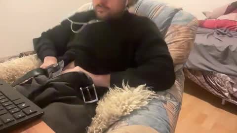 Snapshot of shenjungle1 chatting on November 23, 9:36 pm shenjungle1 online show from November 23, 9:36 pm