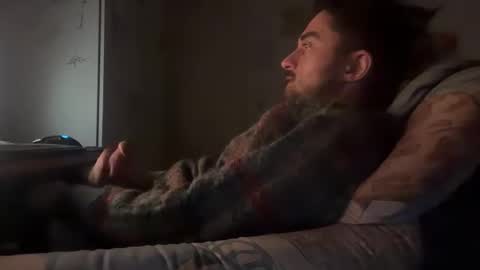 Snapshot of shenjungle1 chatting on March 14, 10:37 pm shenjungle1 online show from March 14, 10:37 pm