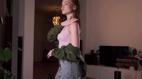 Alice online show from March 15, 4:46 pm