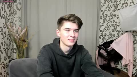 Max online show from September 26, 4:55 pm