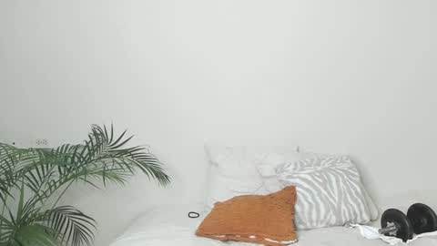 Sherlyn Adams online show from December 14, 11:18 am