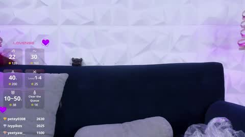 mia online show from January 25, 10:28 pm