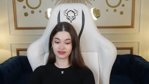 Snapshot of sheryl_elegance chatting on December 4, 12:25 pm Sheryl online show from December 4, 12:25 pm