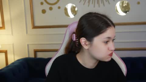 Snapshot of sheryl_elegance chatting on December 9, 6:14 pm Sheryl online show from December 9, 6:14 pm