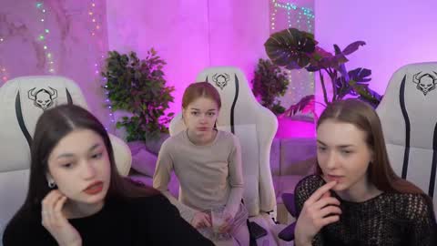 Snapshot of sheryl_elegance chatting on February 19, 11:49 am Sheryl online show from February 19, 11:49 am