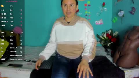 Shera Hade online show from April 4, 6:16 pm