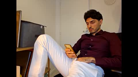 Snapshot of shhervin chatting on April 26, 1:09 pm shhervin online show from April 26, 1:09 pm