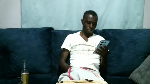 Snapshot of shikwekwe chatting on February 3, 10:54 pm Collorewamadeals online show from February 3, 10:54 pm